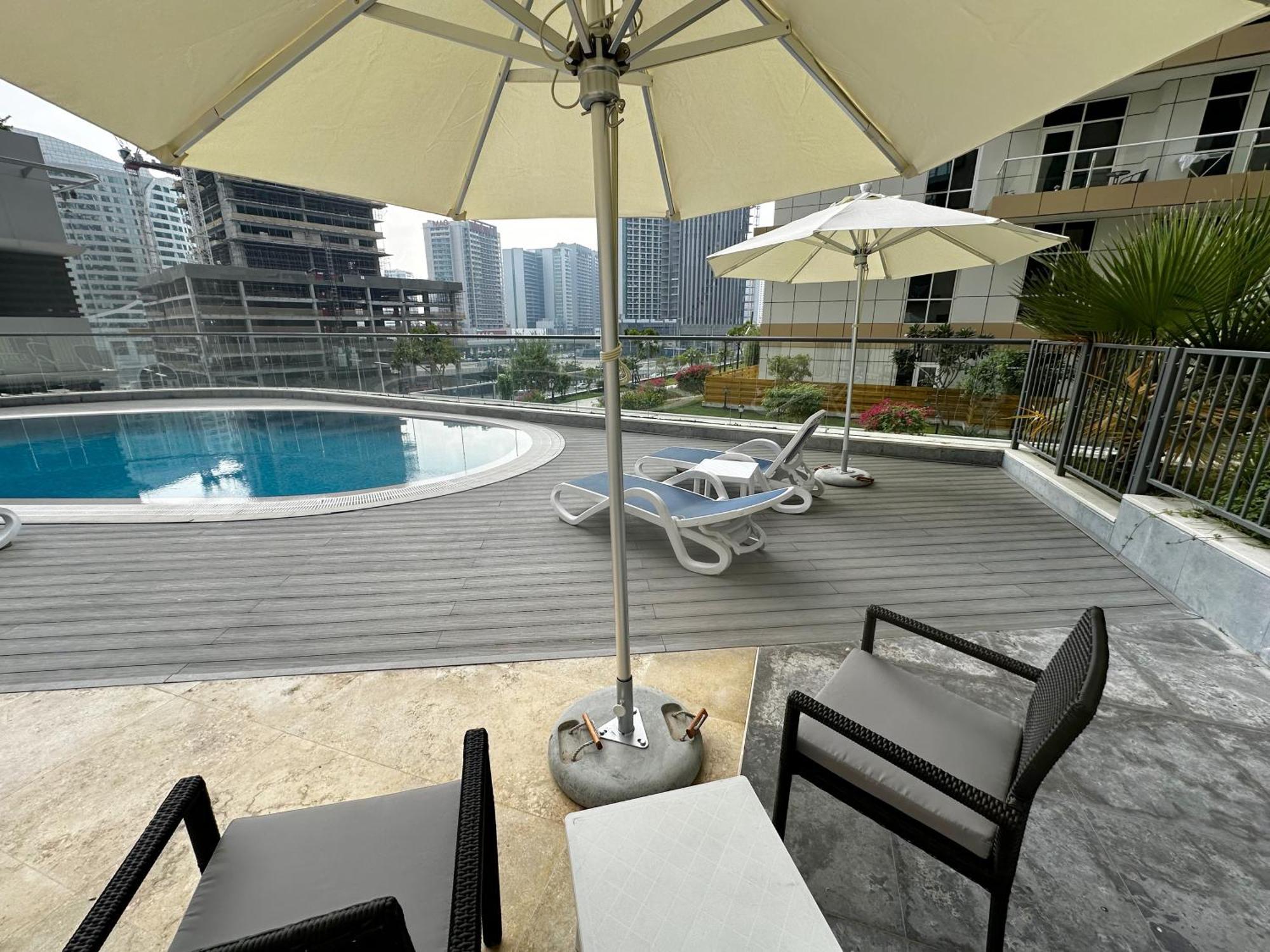 Dunya Tower Luxury And 2 Min Walk To Dubai Mall And Burj Khalifa In Heart Of Downtown Exterior foto